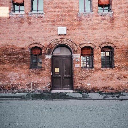 Ferrara Centro - Sabi Apt Ngoại thất bức ảnh