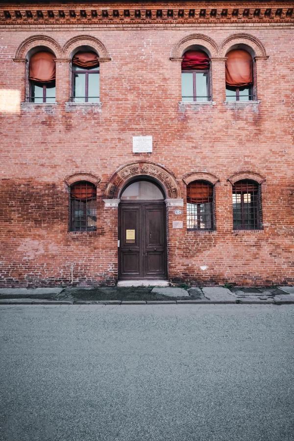 Ferrara Centro - Sabi Apt Ngoại thất bức ảnh